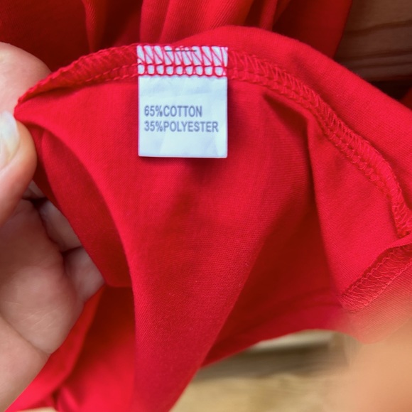 Donating- boutique blouse, Sz XL, red, v-neck with 3/4 bell sleeves. NWOT. - Picture 5 of 7